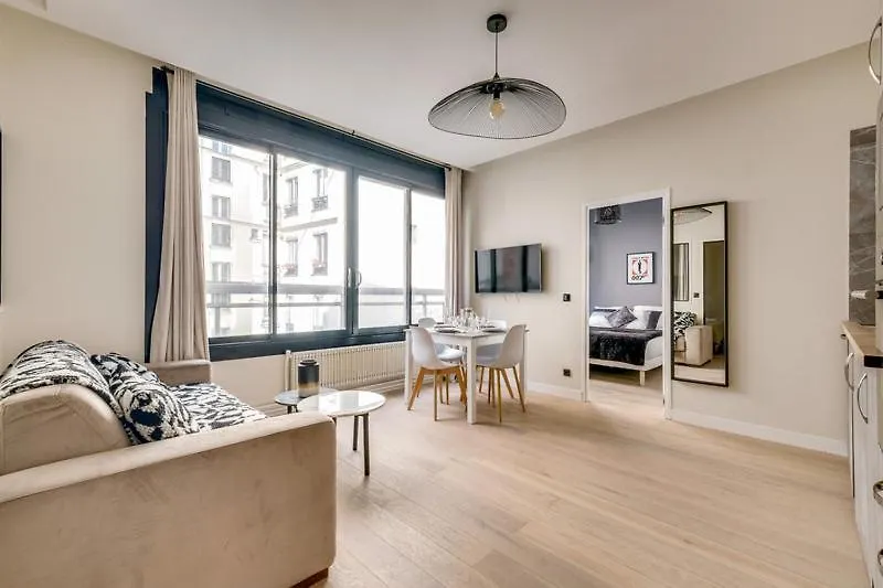 187 Seven - Superb In * Paris