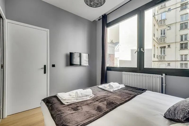 187 Seven - Superb In Apartament